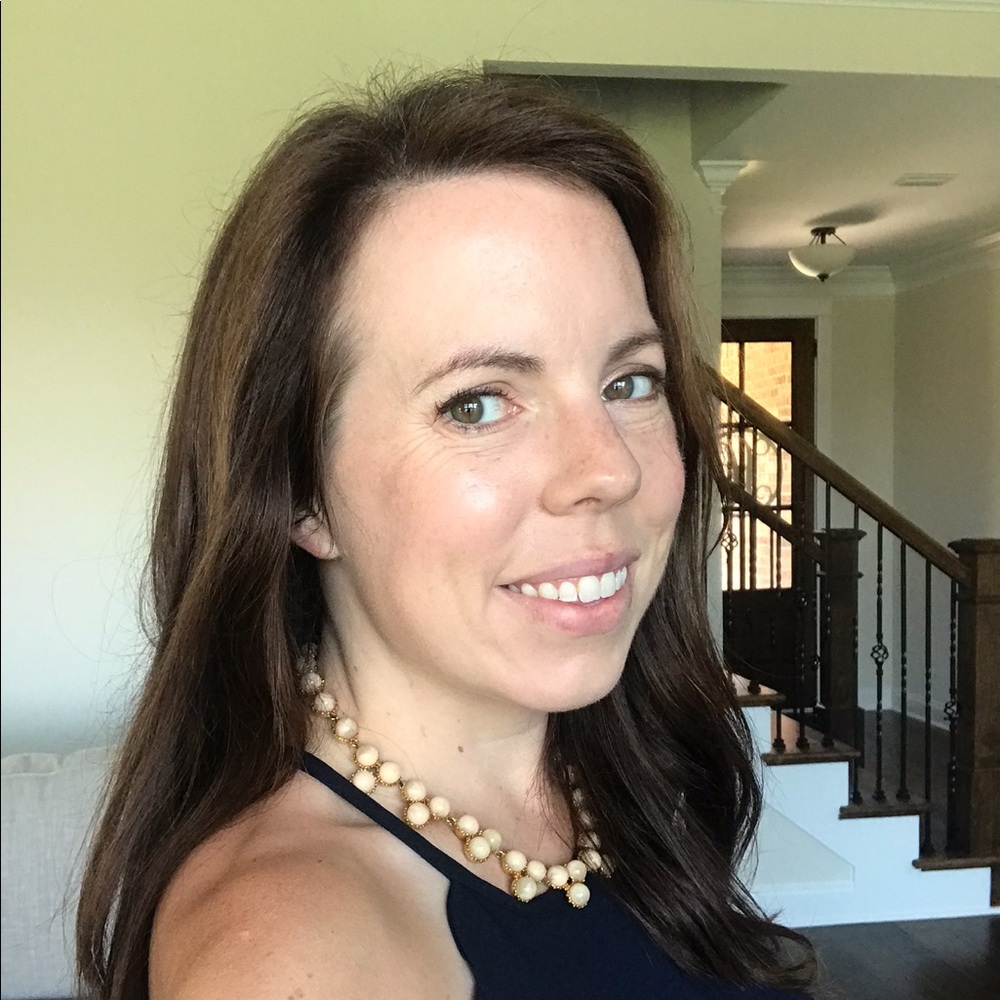 Meet your Posher, Elizabeth